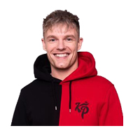 Enzo Knol